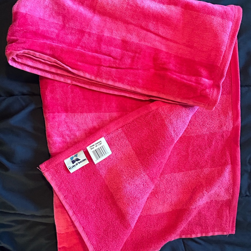 KAUFMAN • Multi Colored Beach Towels • Large • - Picture 7 of 12